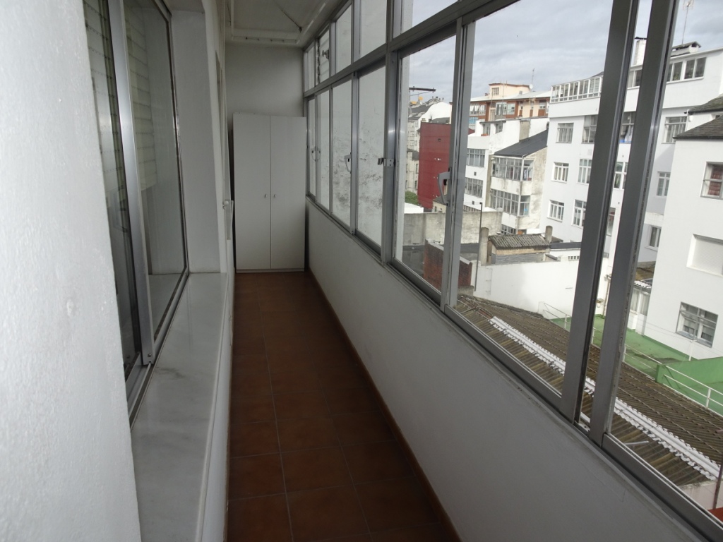Piso de 5/6 dormitorios, Avda. de La Coruña