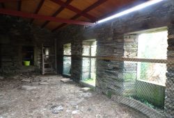Casa de piedra, Esperante