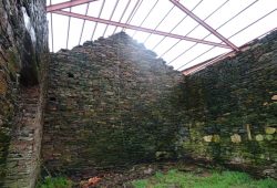 Casa de piedra, Esperante