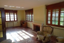 Chalet de 5 dormitorios, Ctra. Vieja de Santiago – Piugos