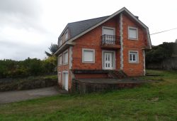 Chalet de 5 dormitorios, Ombreiro