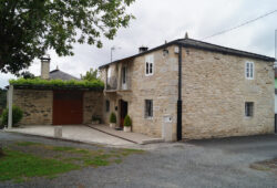 Casa de piedra, Santalla de Devesa