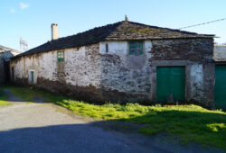 Casa de piedra, Lousadela