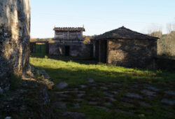 Casa de piedra, Lousadela