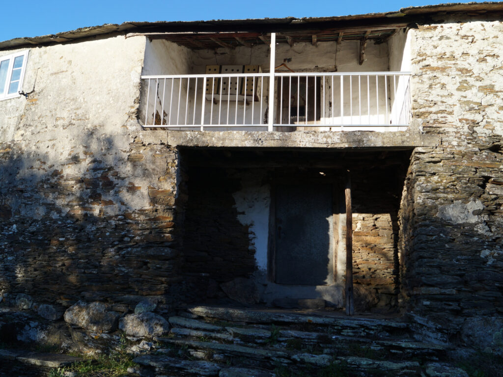 Casa de piedra, Lousadela