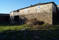 Casa de piedra, Lousadela