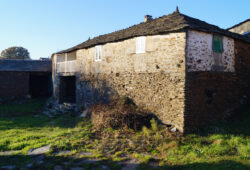 Casa de piedra, Lousadela