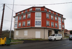 Apartamento de 2 dormitorios, Antas de Ulla