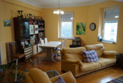 Piso de 3/4 dormitorios, Calle Pontevedra