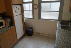 Piso de 3/4 dormitorios, Calle Pontevedra