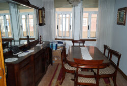 Piso de 3 dormitorios, Calle Portugal