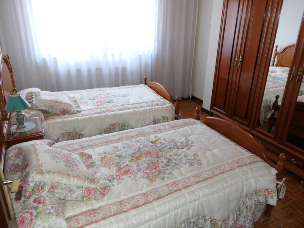 Piso de 4 dormitorios, Serra Gañidoira