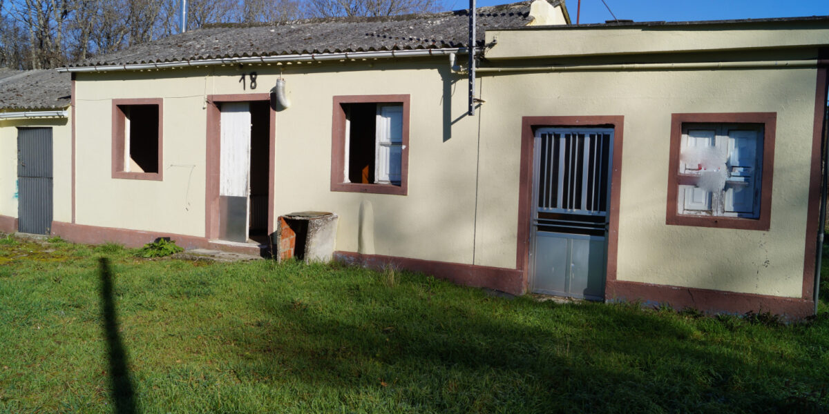 Casa de 2/3 dormitorios, O Corgo