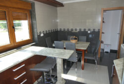 Chalet de 7/8 dormitorios, San Martín de Guillar