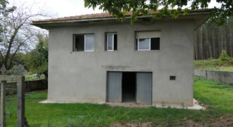 Chalet individual de 4 dormitorios, Martúl – Outeiro de Rei