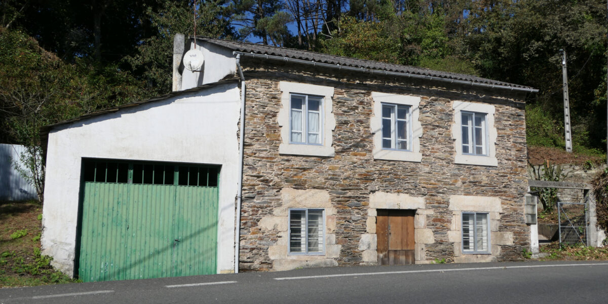 Casa de piedra de 3 dormitorios, Fervedoira