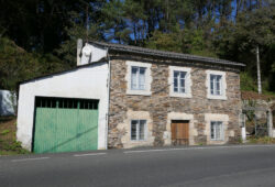 Casa de piedra de 3 dormitorios, Fervedoira