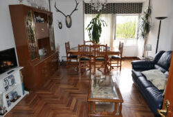 Piso de 3 dormitorios,  Rúa  Monte Faro