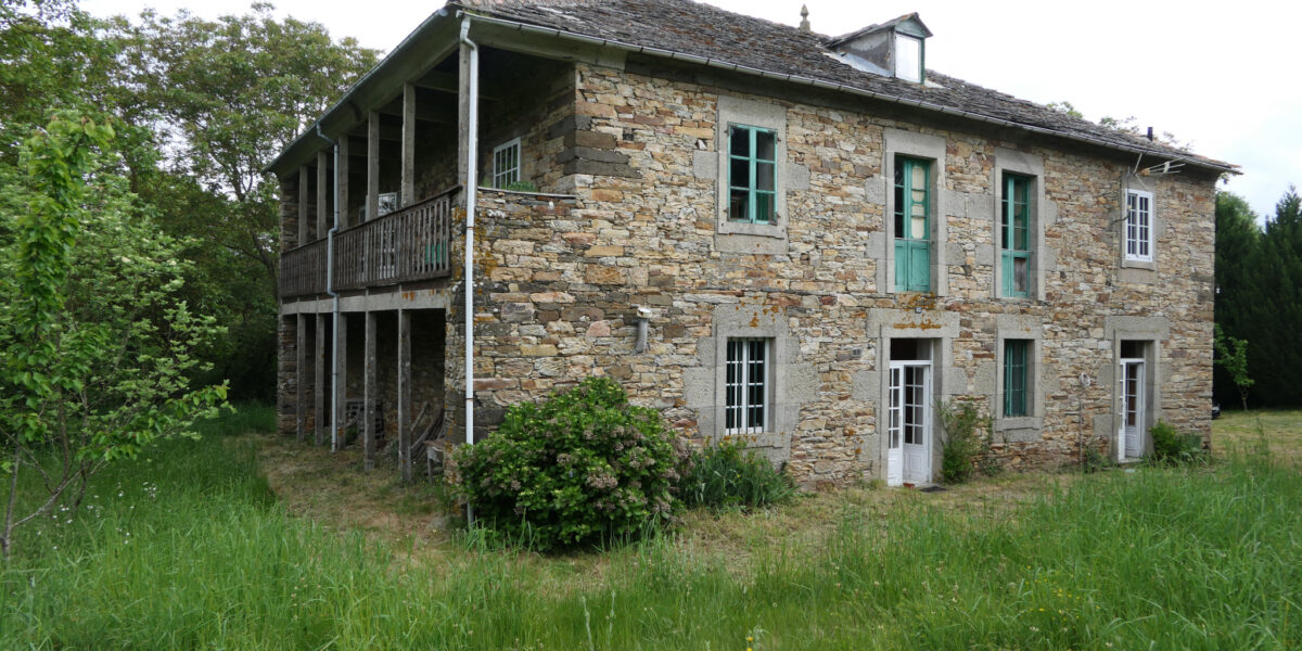 Casa de piedra, Gaibor-Begonte