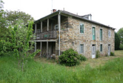 Casa de piedra, Gaibor-Begonte