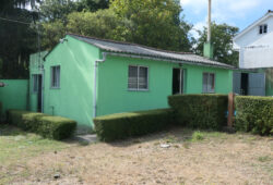 Casa de 2 dormitorios, Ombreiro