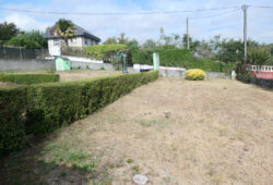 Casa de 2 dormitorios, Ombreiro