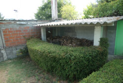 Casa de 2 dormitorios, Ombreiro
