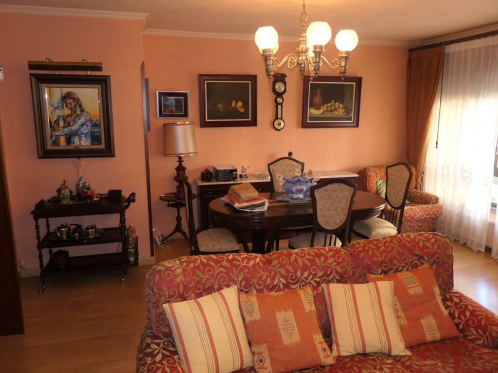 Apartamento de 2 dormitorios, Calle Galicia