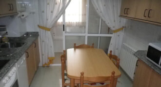 Apartamento de 2 dormitorios, Avda. de Magoi