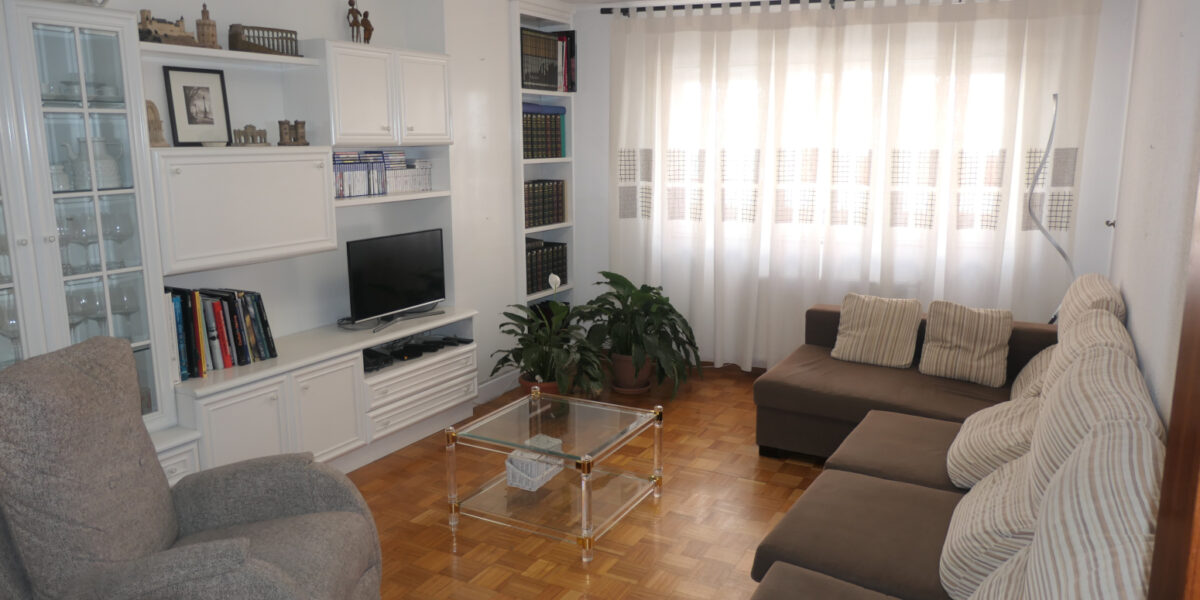 Piso de 4 dormitorios, Calle Guardias
