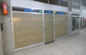 Local comercial con entresuelo, Camiño Real