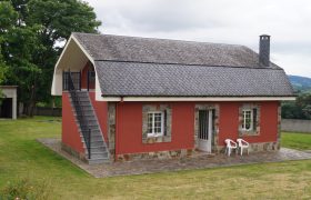 Chalet de 3 dormitorios, Piñeiras-Guntín