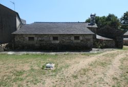 Casa de piedra pareada, Santa Locadia-Parga