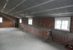 Chalet de 4 dormitorios, Currás-Friol