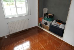 Chalet de 4 dormitorios, Currás-Friol
