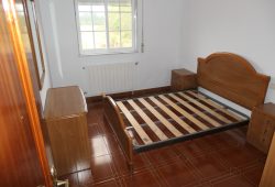 Chalet de 4 dormitorios, Currás-Friol