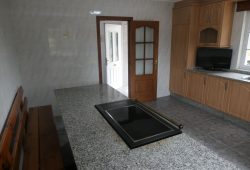 Chalet de 4 dormitorios, Currás-Friol