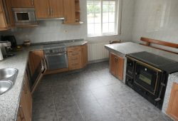 Chalet de 4 dormitorios, Currás-Friol