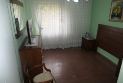 Piso de 3 dormitorios, Calle Cornubia