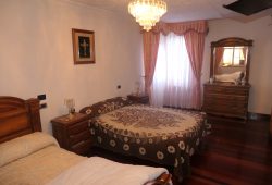 Chalet individual de 5 dormitorios, Calde