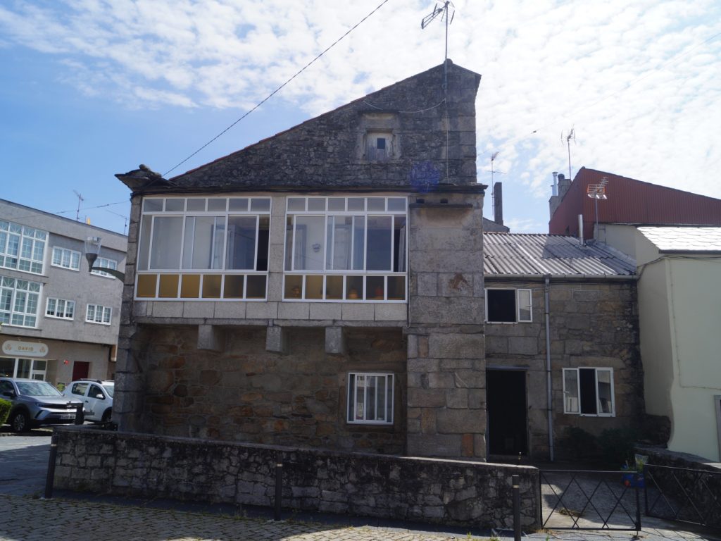 Casa pareada de 8/9 dormitorios, Guitiriz Casa pareada de 8/9 dormitorios, Guitiriz