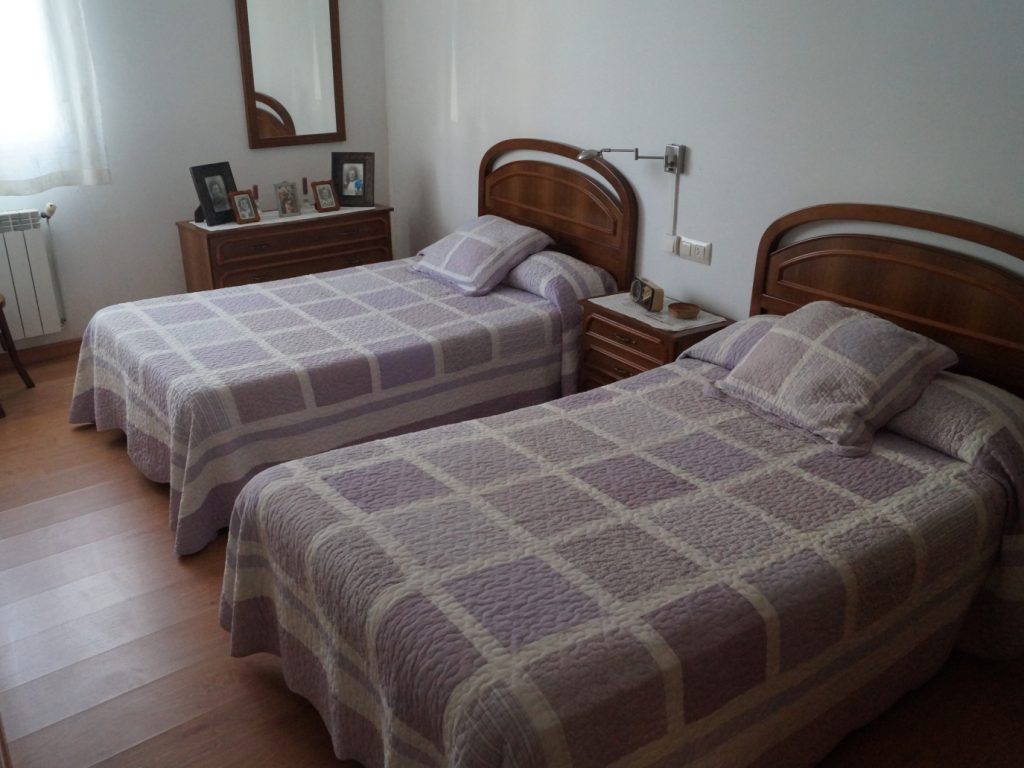 Casa pareada de 8/9 dormitorios, Guitiriz Casa pareada de 8/9 dormitorios, Guitiriz