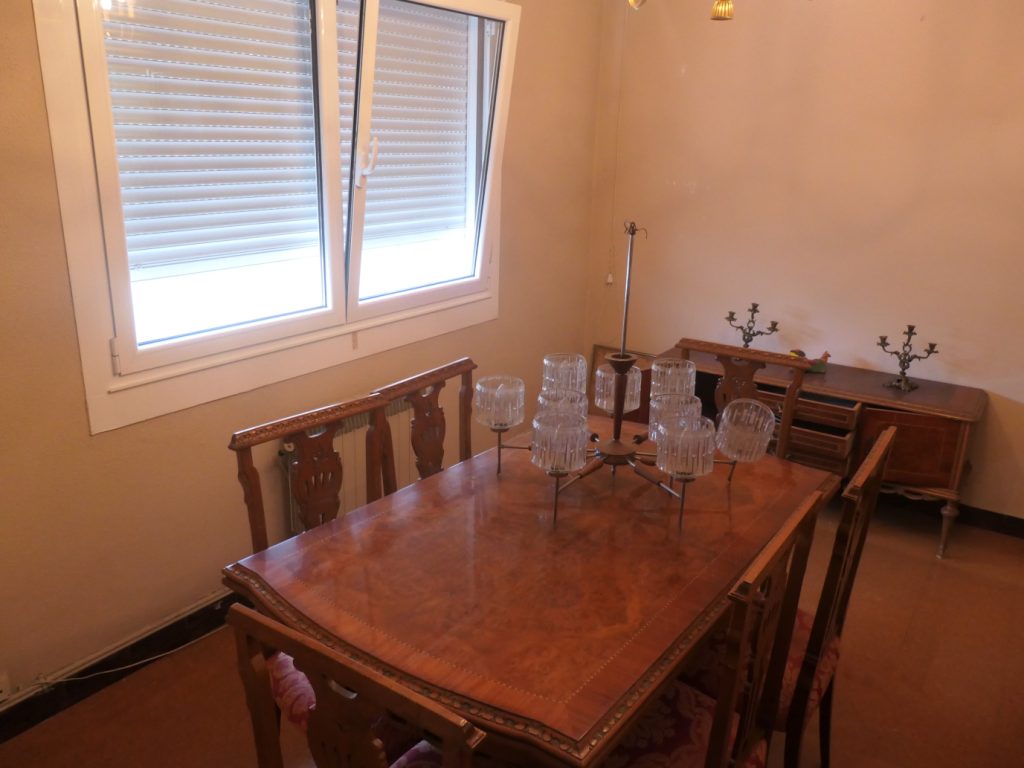 Piso de 4 dormitorios, Calle Milagrosa