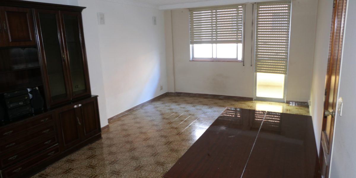 Piso de 4 dormitorios, Río Navia