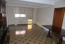 Piso de 4 dormitorios, Río Navia