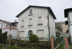 Chalet individual, Casas Baratas