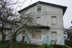 Chalet individual, Casas Baratas