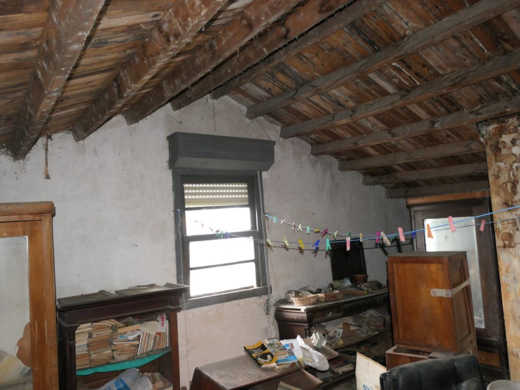 Chalet individual, Casas Baratas