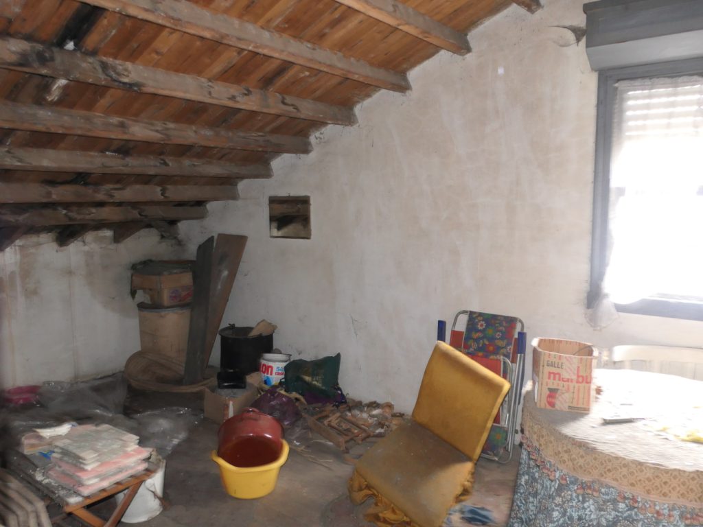 Chalet individual, Casas Baratas