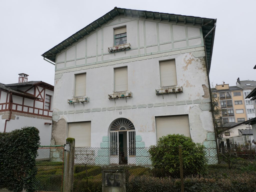 Chalet individual, Casas Baratas